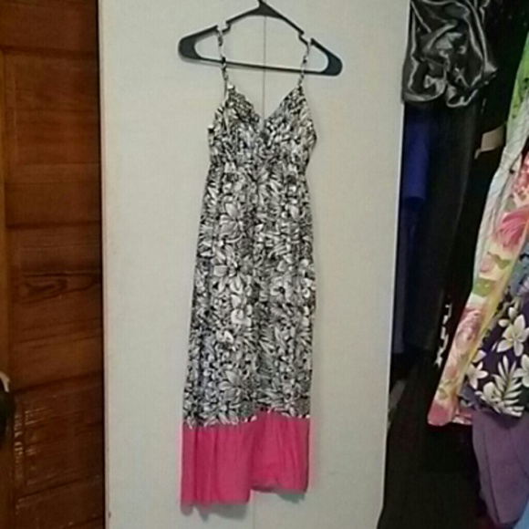 Aeropostale Dresses & Skirts - Black and white dress with pink at the bottom Aeropostale Dresses & Skirts - Black and white dress with pink at the bottom